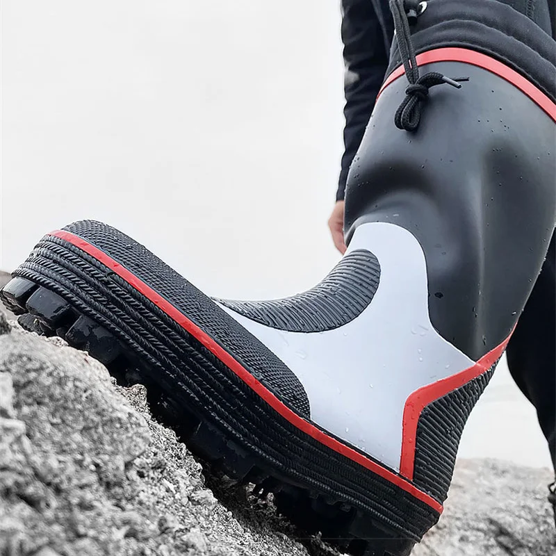 Steel Nails Sole Fishing Hunting Boots Rubber Supper Anti-slip Sole High Drum Rain Boots Sea River Reef Rock Fishing Shoes