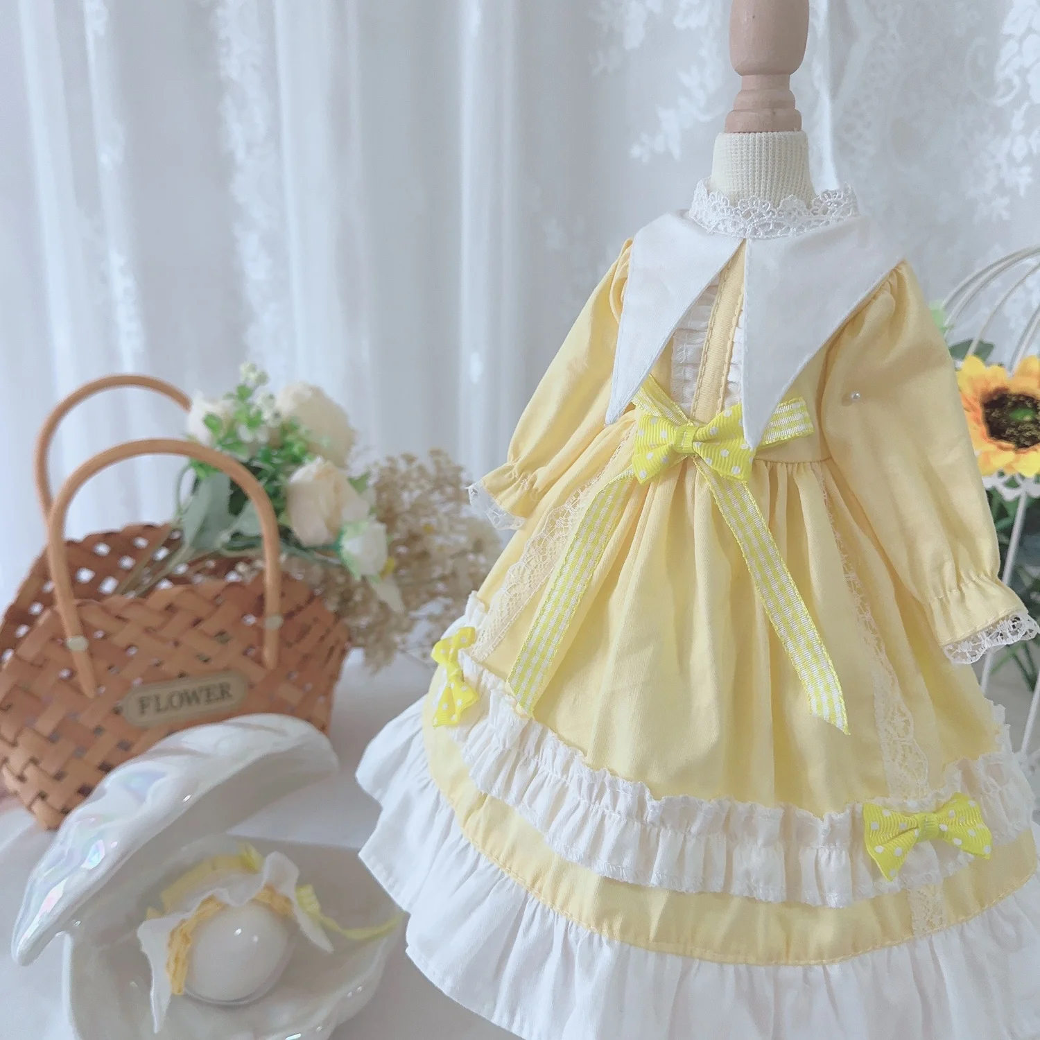 BJD Doll clothes suitable for 1/3 1/41/6 size yellow long-sleeved appliqued maid outfit dress doll accessories