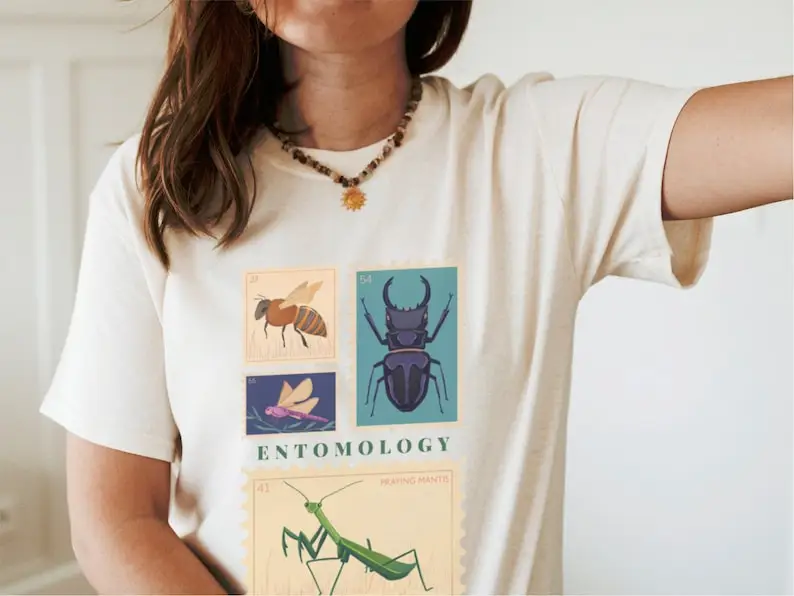 Cottagecore Entomology Tee Vintage Bug T Shirt Insect Praying Mantis Top Gift for Insect Lover Scientific Aesthetic Beetle Shirt