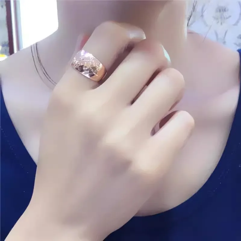 585 Purple Gold Engraved Small Flower Glossy Wide Rings for Women Plated 14K Rose Gold Simple and Shiny Ring Banquet Jewelry