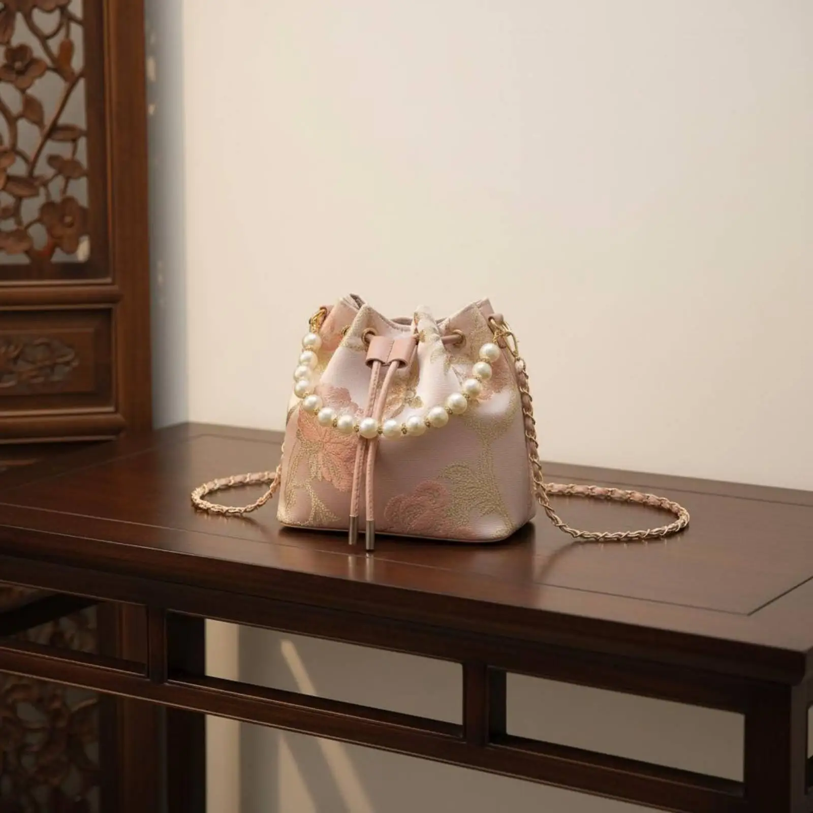 Luxury Designer Style Women Handbag Floral Embroidery Bucket Purse with Chain Strap for Party Wedding Gift