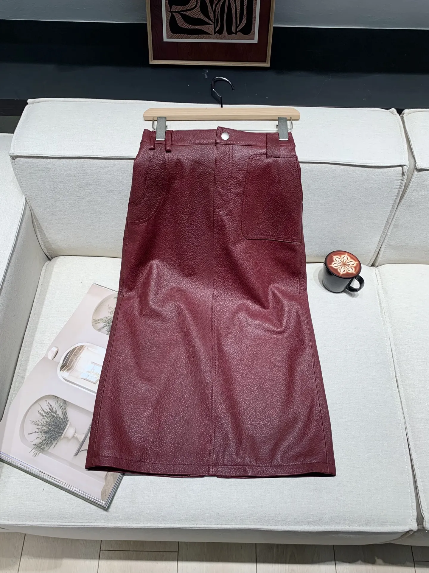 

Autumn And Winter New High Quality Fashion Casual Bubble Sheepskin Slit Skirt