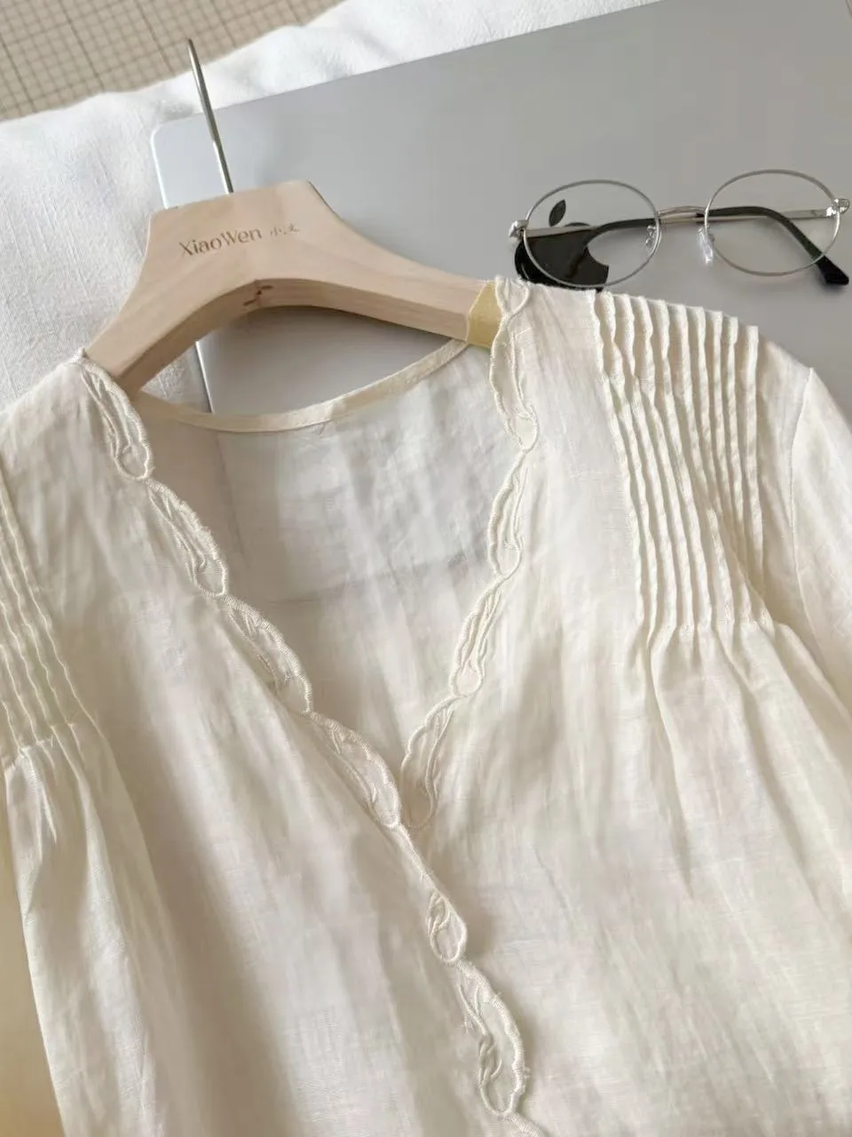 

High-End Embroidered Loose Fit Shirt plus Size Fat MM Cotton Vintage V-Neck Long Sleeve Women's Summer Top
