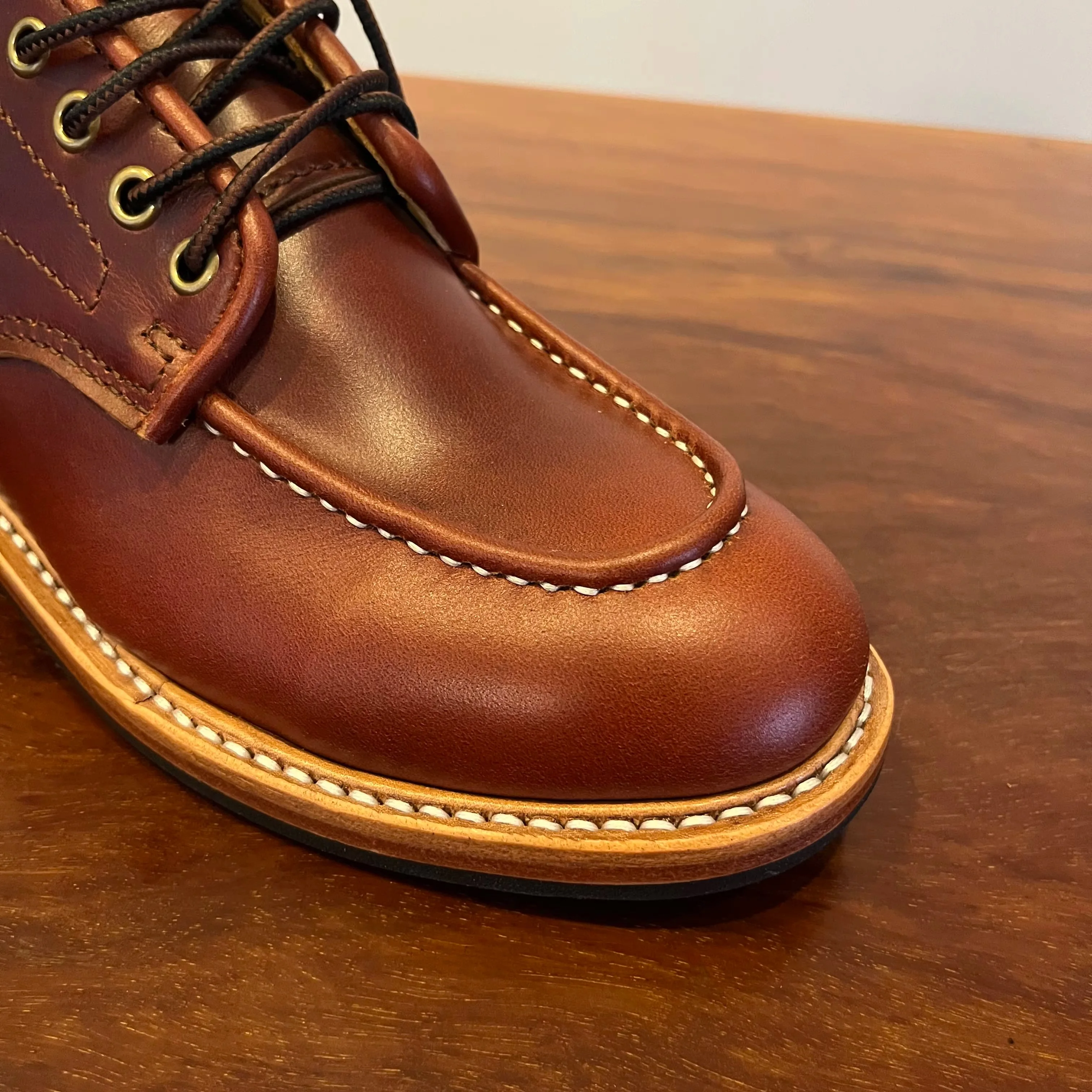 C62 Retro Suede Leather Men Work Boots Brown High Top Lace Up Hand Stitched Thick Sole Biker Ankle Shoes Outdoor Casual Footwear