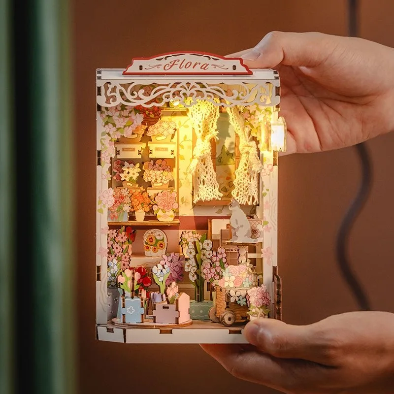 DIY Houten Boekenhoekje Plank Insert Kit Gezellige Bloemenwinkel Boekensteun Miniatuur Model Kits Boekenplank voor Vrienden Verjaardagscadeaus