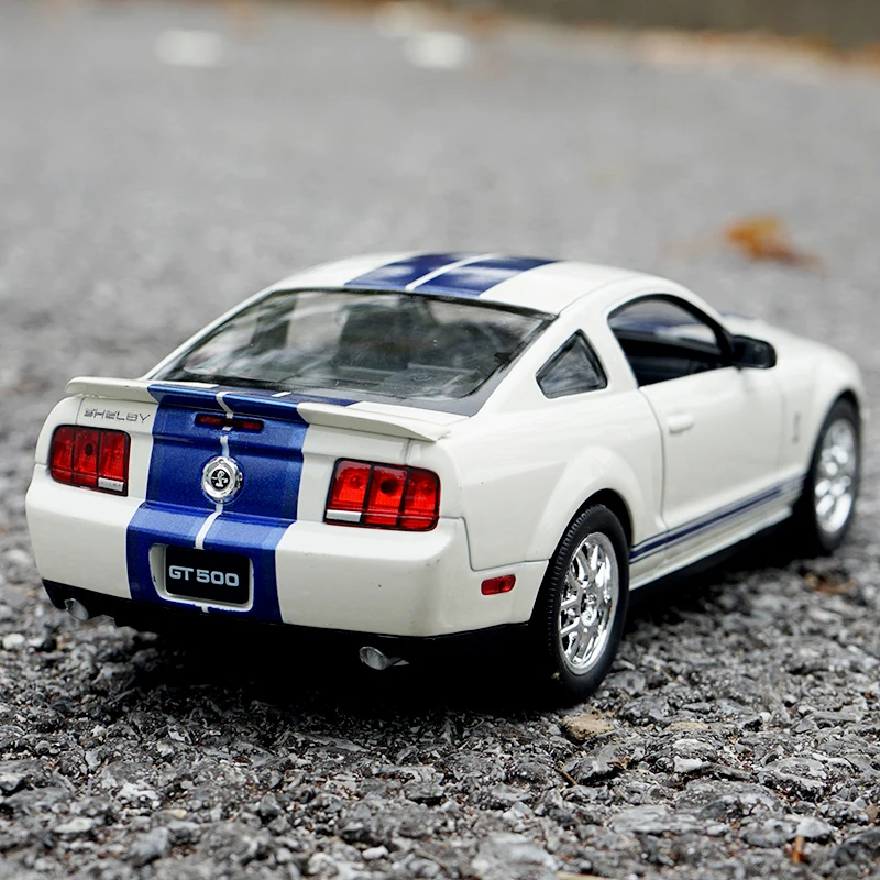 WELLY 1:24 Ford Mustang Shelby GT500 Cobra 2007 High Simulation Car Model Alloy Kid Toy Car Collect Children\'s Gifts