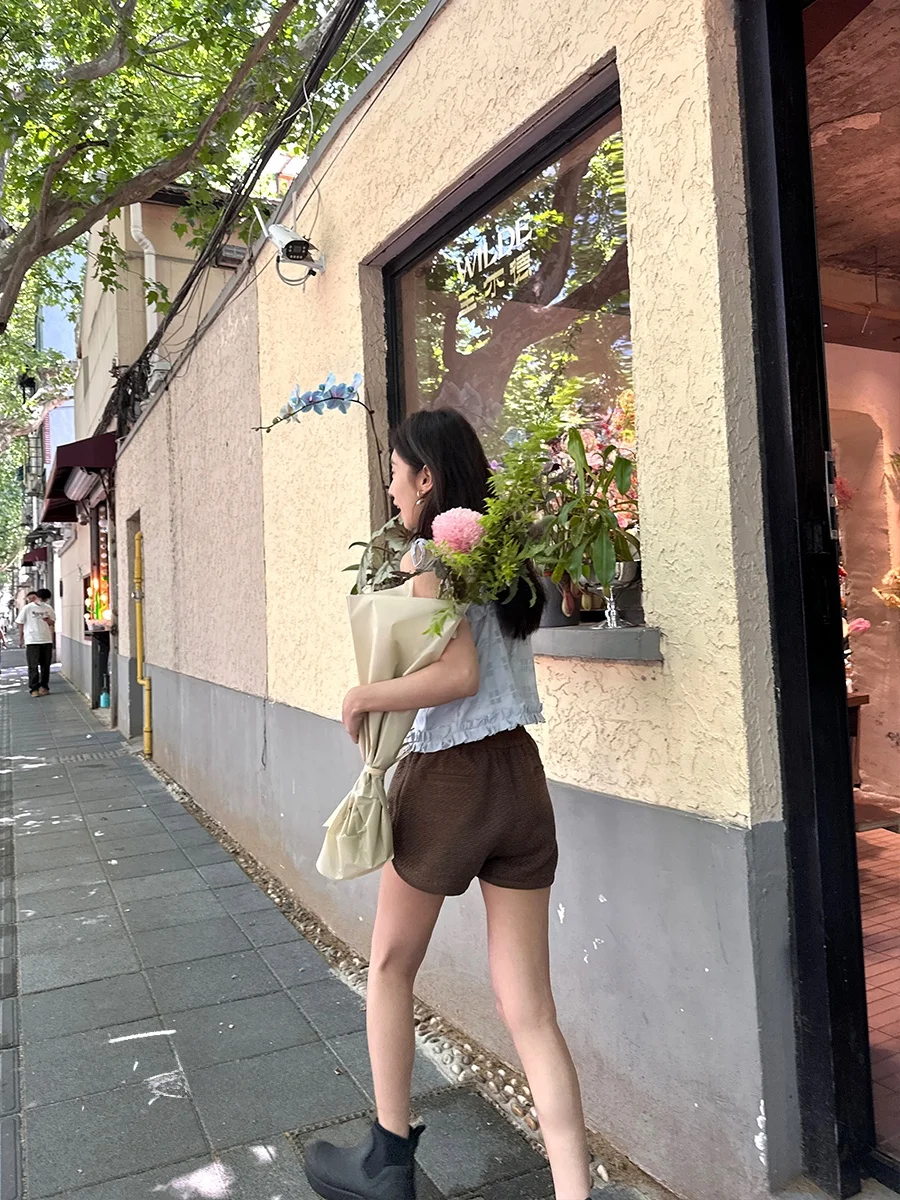 

Шерстяные брюки Run Your Way30: комфортные, нелипкие, не перегревающие, для повседневной носки, с высокой талией, широкими штанинами, для создания стильного образа.