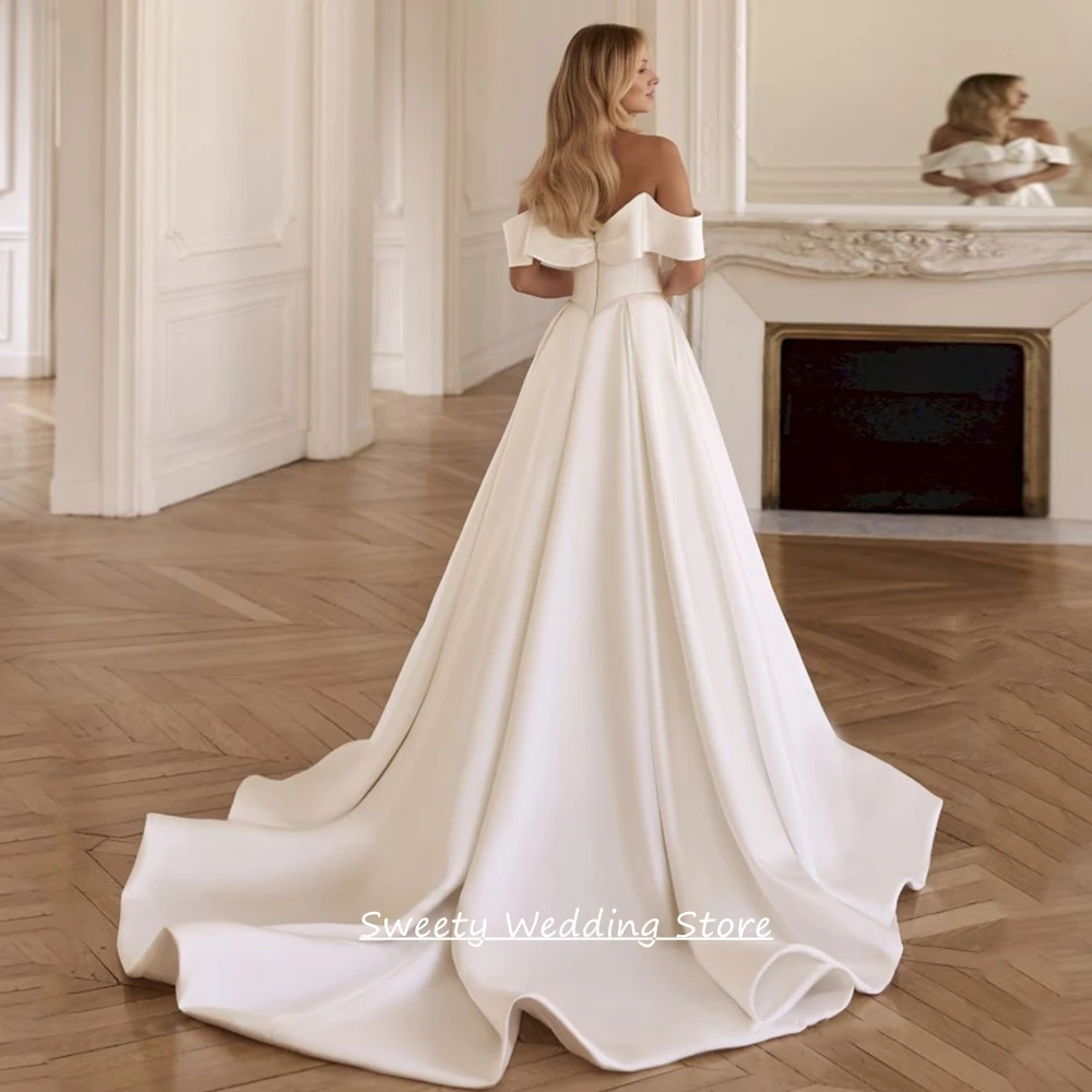 Customized Wedding Dress Hot Design Off The Shoulder Sweetheart Draped Skirt A Line Modern Satin Bridal Gown Sweep Train