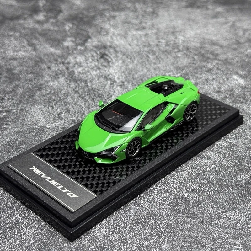 LCD 1/64 Revuelto drie kleuren auto in 2025, gegoten model