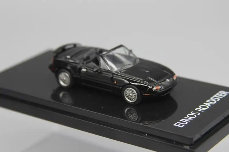 1:64 Scale Diecast Alloy Mazda Miata MX-5 Supercar Model Detachable Roof Classic Adult Toys Collection Souvenir Static Display