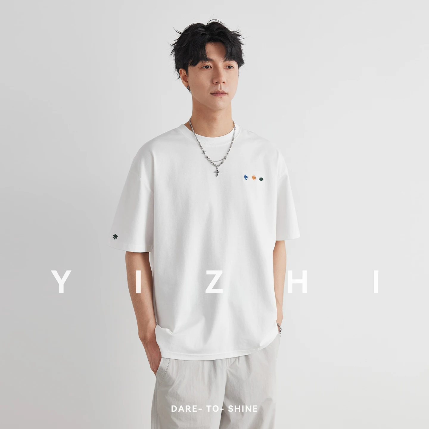 

Fashion Men's Heavyweight 230g Embroidered T-Shirt 2026 Summer New Crew Neck Loose Casual Versatile Short Sleeve Top
