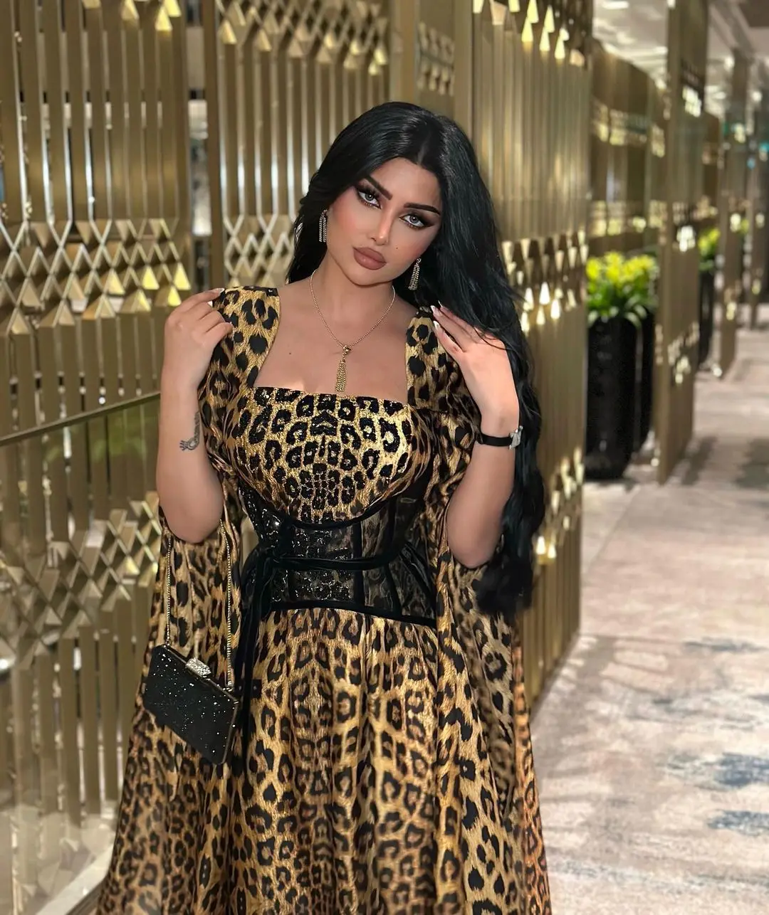 Leopard Print Long Split Sleeves Prom Dresses Arabia Fashion Square Neck A-Line Evening Dresses Formal Occasion Party Gown