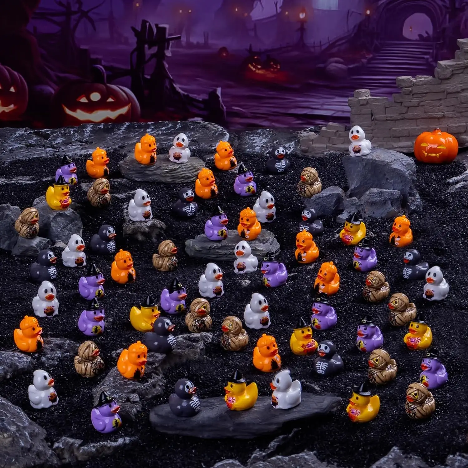 30Pcs 6 Styles Halloween Mini Ducks Miniature Resin Duck Figurines Bulk Tiny Ghost Pumpkin Skeleton Decor for DIY Crafts Party