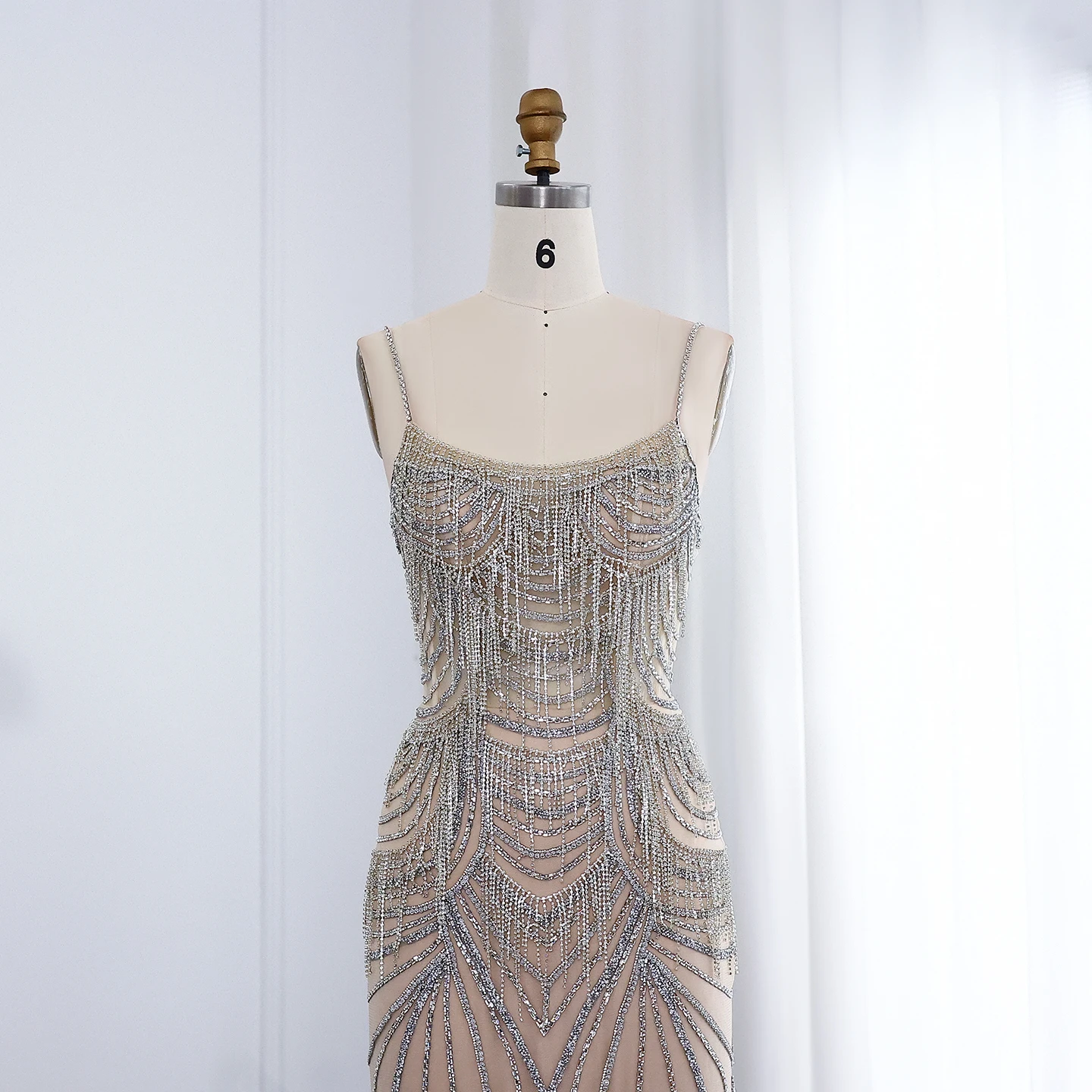 Sharon Said Luxuriöses Champagner-Abendkleid mit Spaghettiträgern, Perlenbesetztes Meerjungfrauenkleid, bodenlang, für formelle Anlässe und Partys, SS029, maßgeschneidert – Detail 6