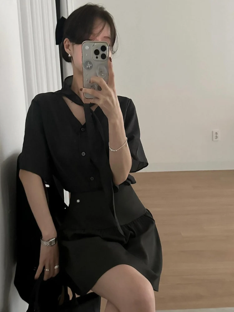 

Korean Chic V-Ne Sa ort Sve Women's irt Summer 2025 New Cold Tone High-End Feeling Top Sweet Sle Loose Fit