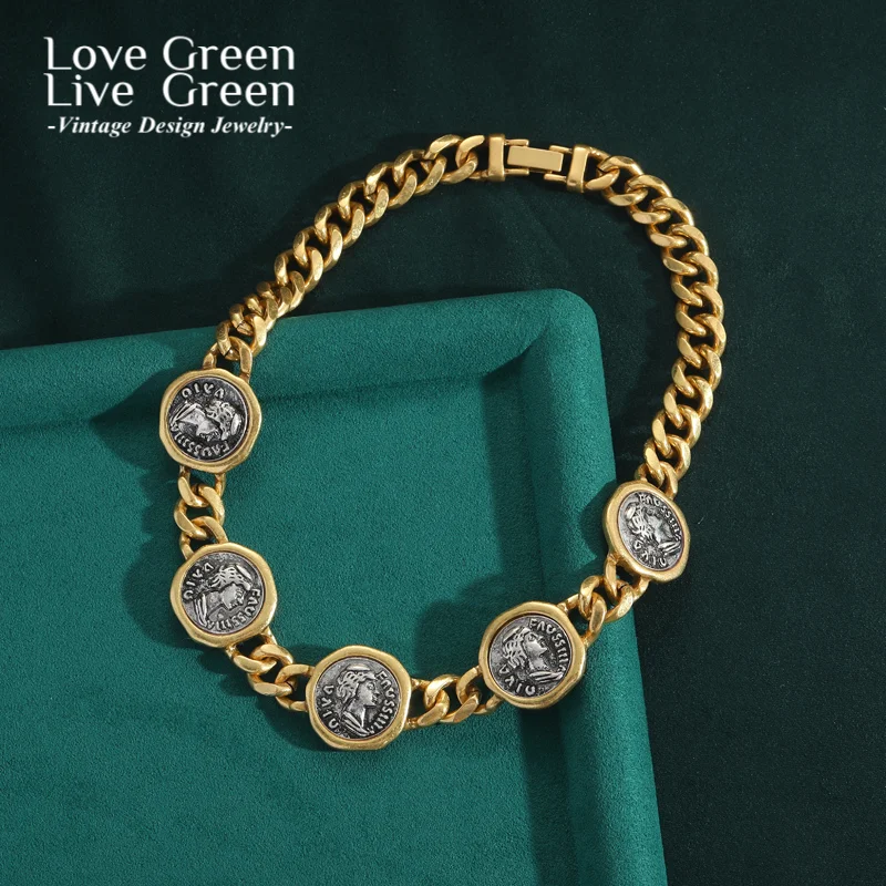 

Vintage Queen Portrait Coin Necklace Choker For Women Antique Gold Color Old Money Jewelry Quality Designer Copper Chain 2025