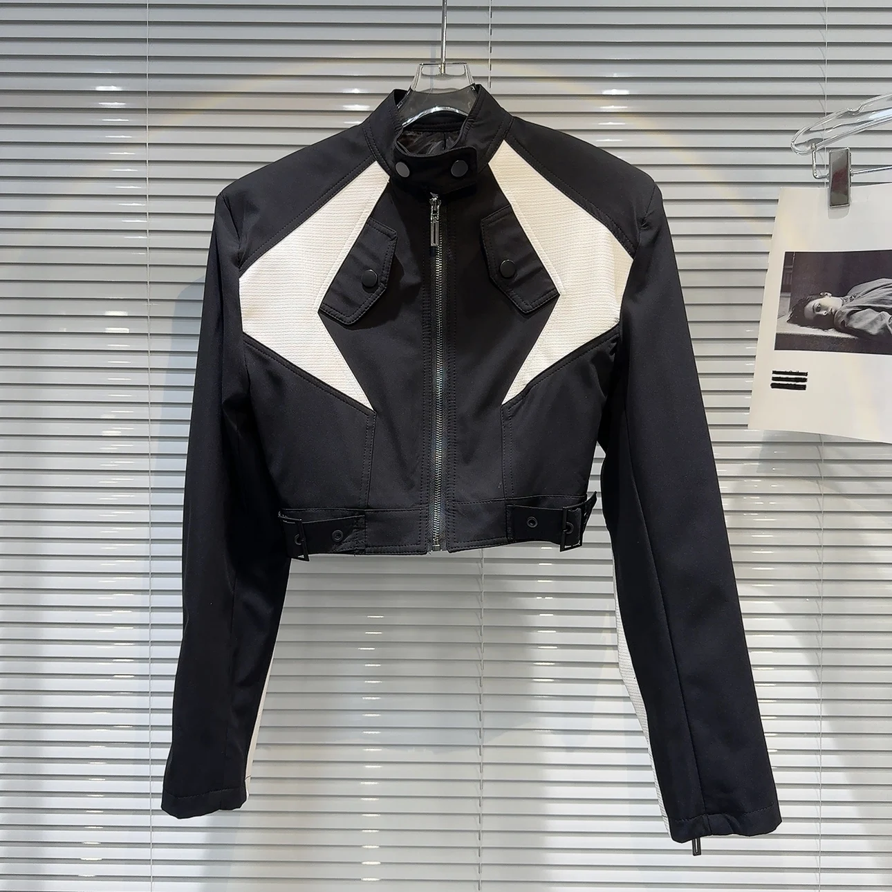 쿨한 PU 가죽 재킷 어깨 패드 컬러 블록 스트리트 스타일 여성 패션 2026 봄 트렌디 탑 스트리트웨어