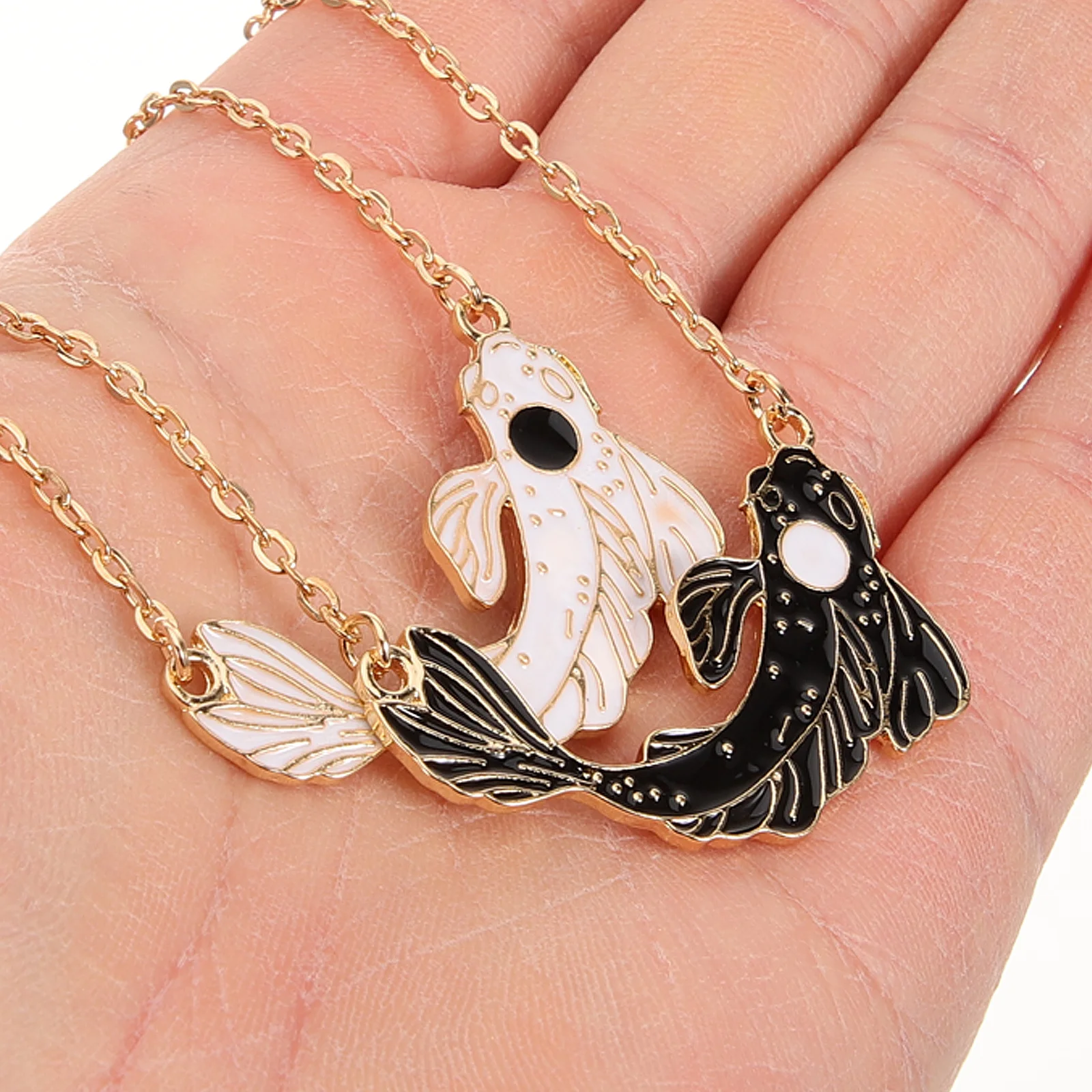 

1Pair Koi Fish Necklace Exquisite Promise Pendant for Two Alloy Friendship Jewelry Trendy Accessory Gift for Her Special