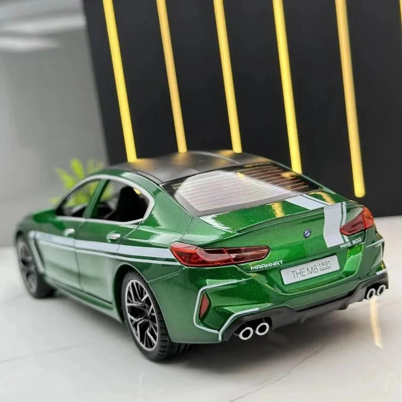 If you want love to come quickly, you must first have a BMW M8 alloy car, a Weili 1:24 model, and a number of doors can be opene