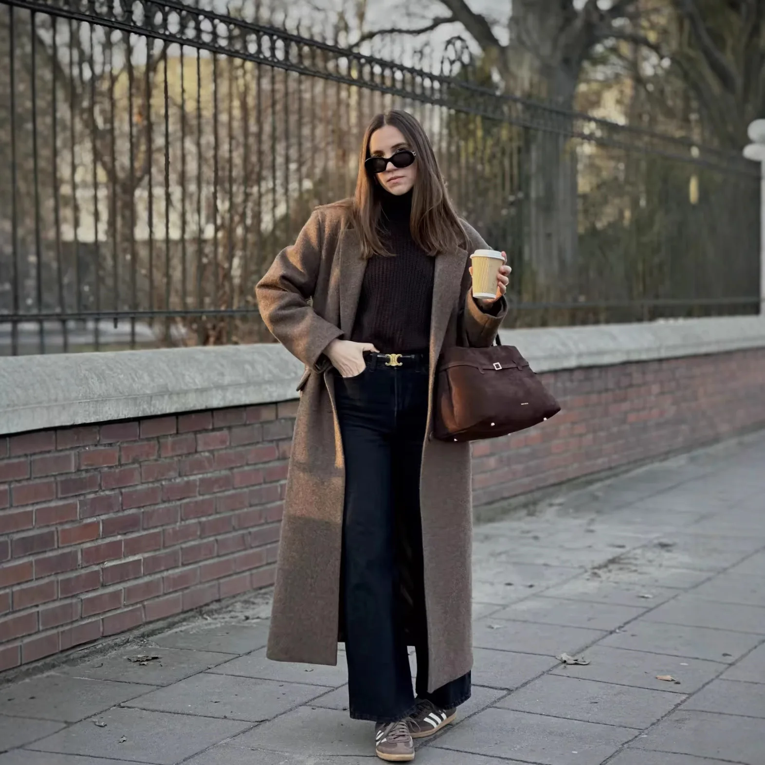 Trench-coat long en laine sophistiqué pour femme, votre nouvelle agrafe élégante pour le bureau et les vêtements décontractés