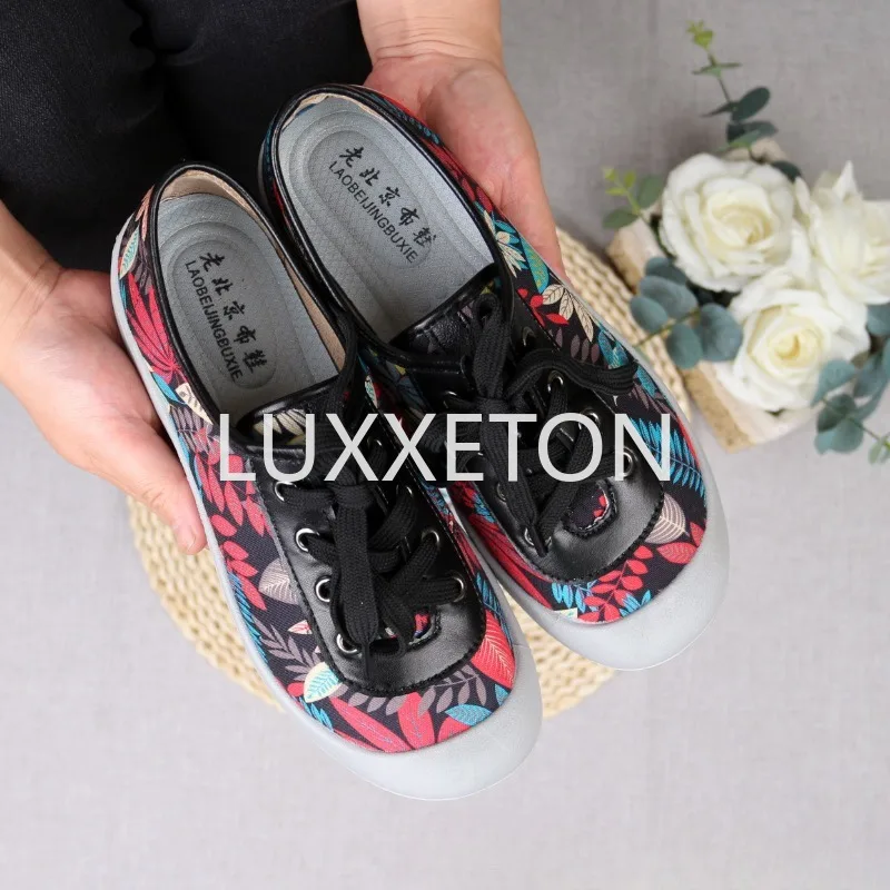 Women Flat Shoes Embroidered Retro Lace Up Round Head Cotton Linen 2024 New Handmade Simple and Comfortable Women Shoes