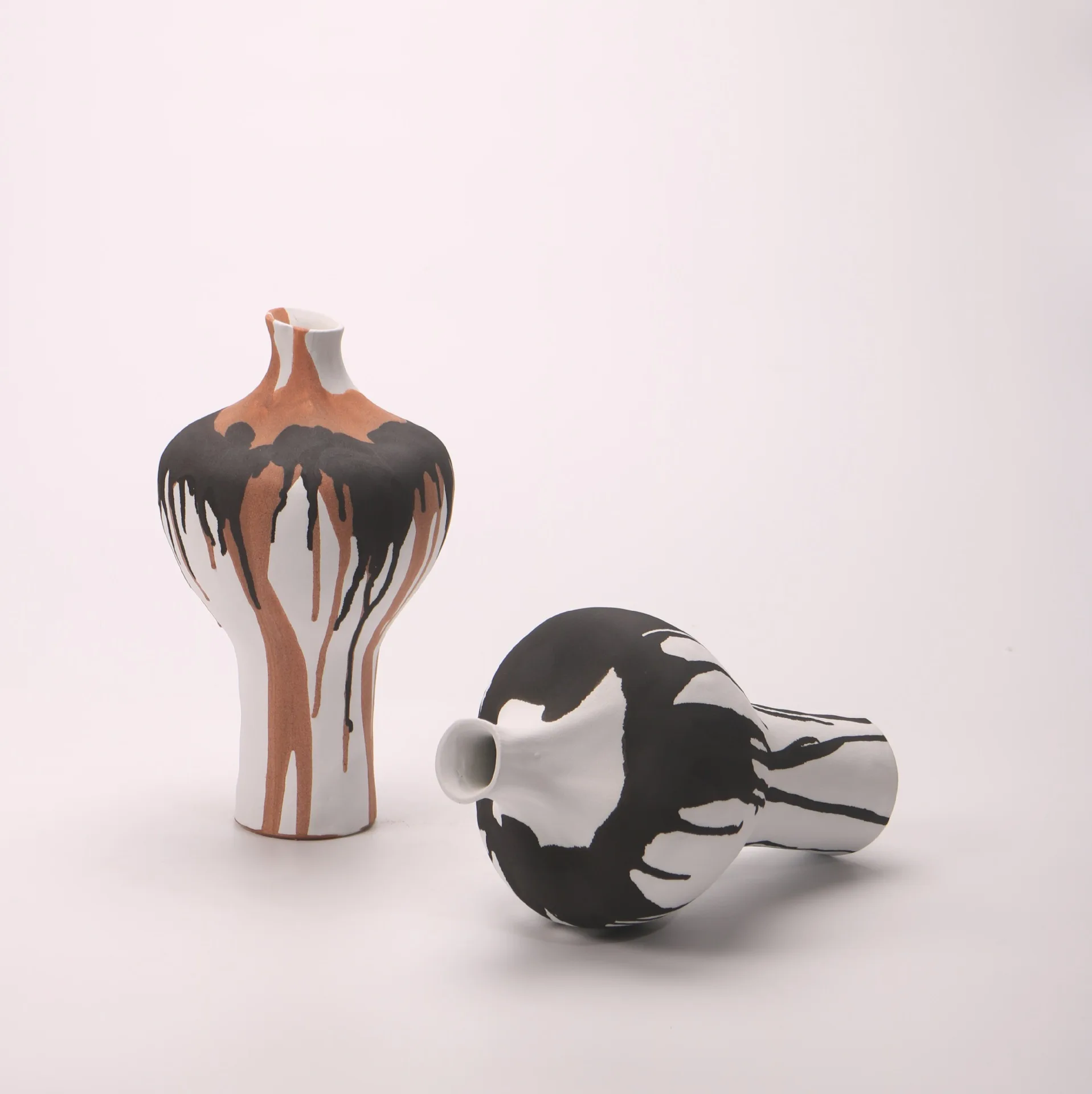 Modern minimalist wind wabi-sabi wind creative flower ware club tea room vase ornament