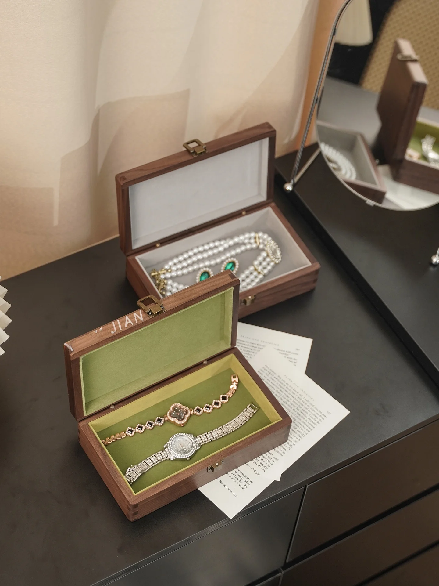  Inteated Rectangular Jewelry Watch Storage Box Portable Ele Sle ex Anti-Oxidation Wood Material Box