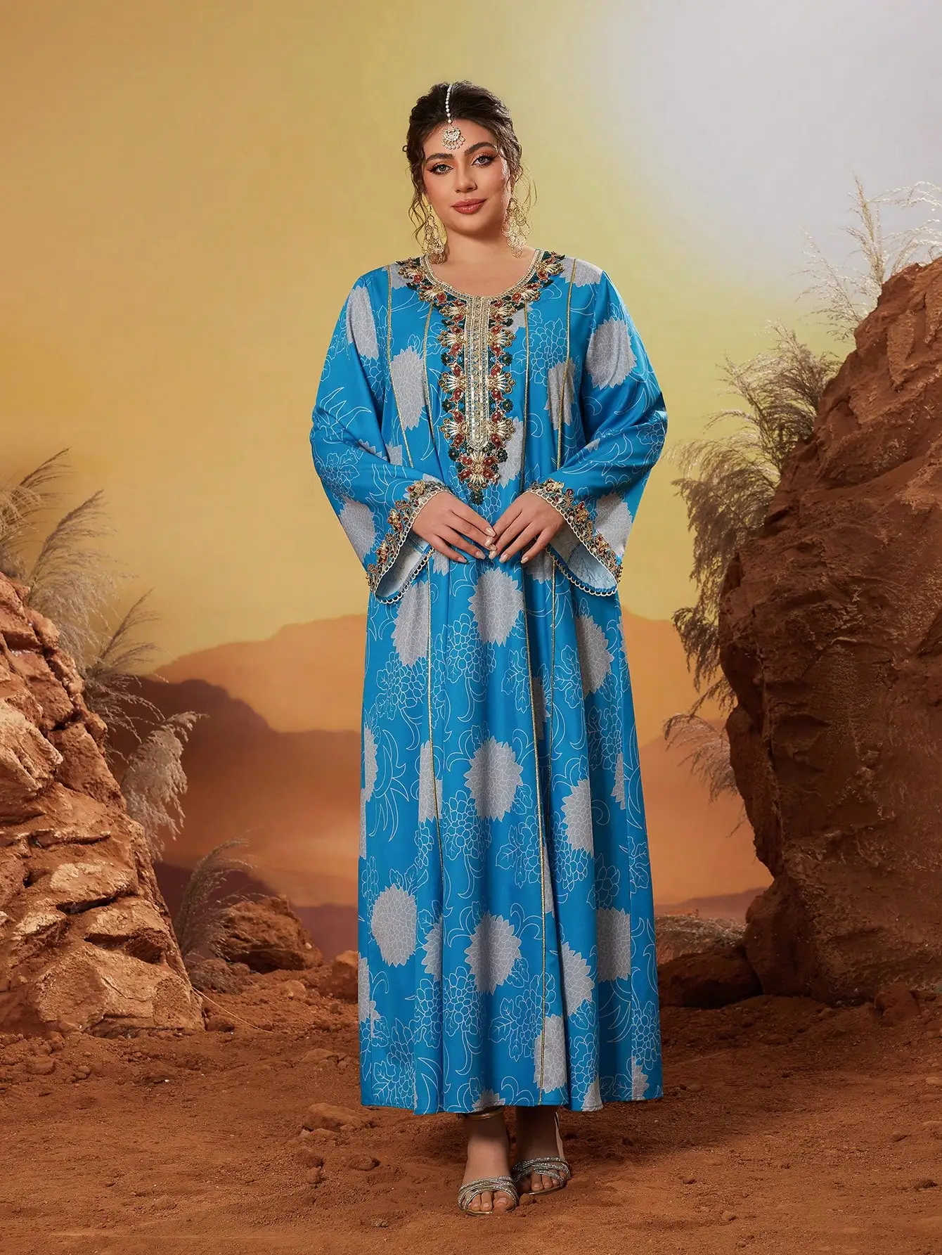 New elegant V-neck robe with bubble beads, ribbon lace printed Middle East robe.