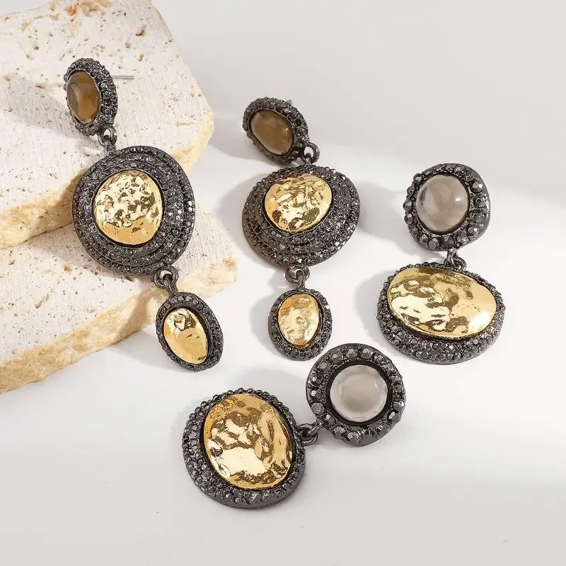 أقراط مذهلة مرصعة بالجواهر من حجر الراين؛ قلادة دائرية عتيقة بوهيميا للنساء؛ هدية مثالية لحفلات الولائم