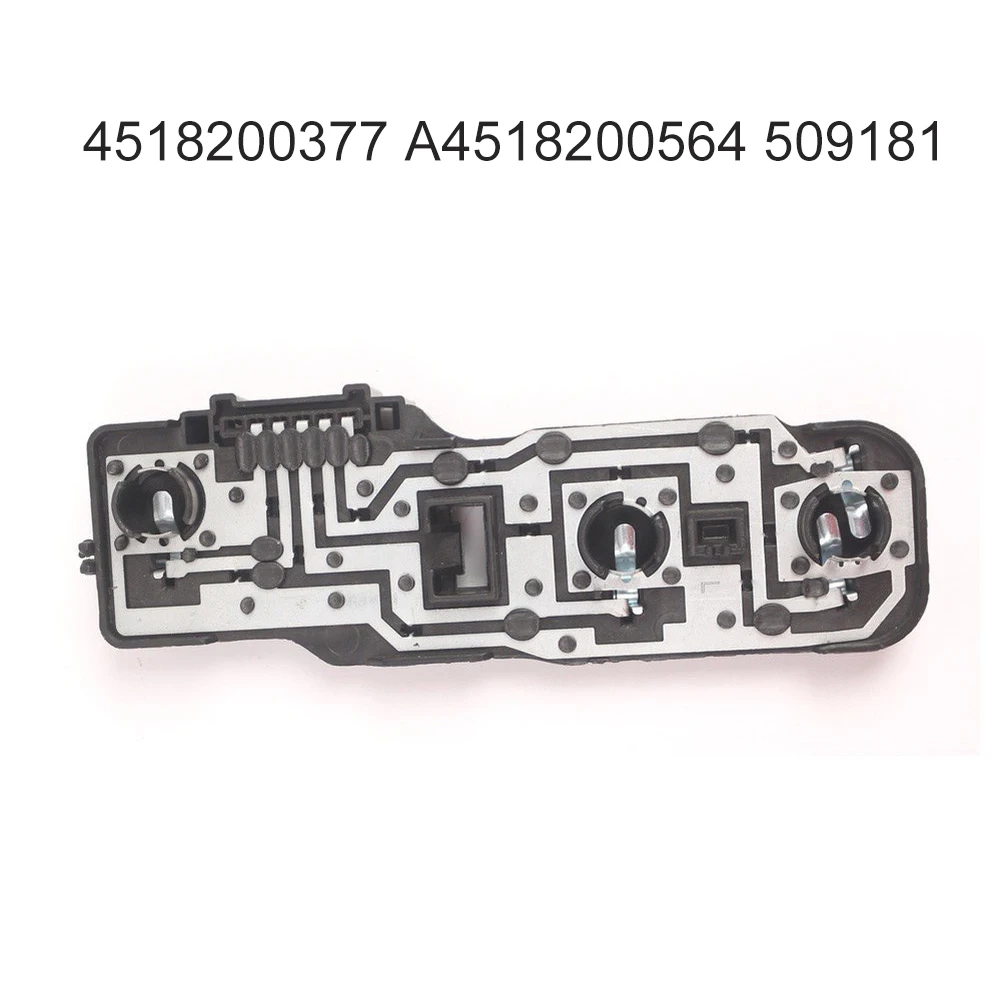 

Left Rear Taillight Support Panel Taillight Taillight Lamp Socket Heat-resistant Material Anti-aging Properties