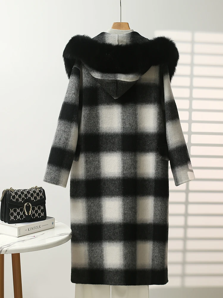 Coat women's 2024 new autumn and winter loose suit plaid woolen coat mid-length black and white plaid