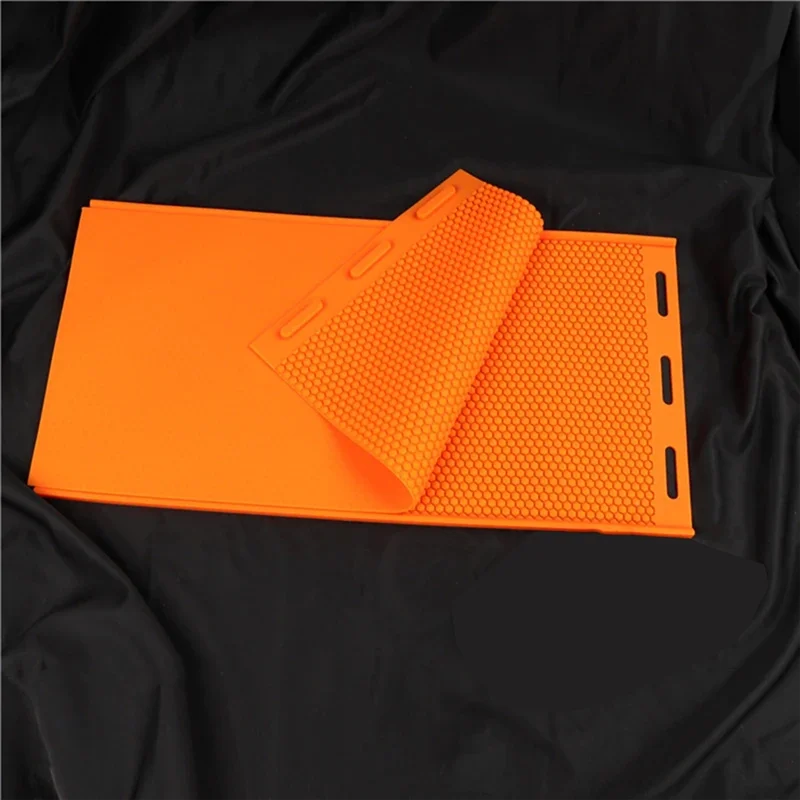 

【Best Selling】Beekeeper Silicone Beeswax Mold Foundation Bee Hive Basis Press Sheet Mould Beeswax Press Sheet Mould Beekeeping T
