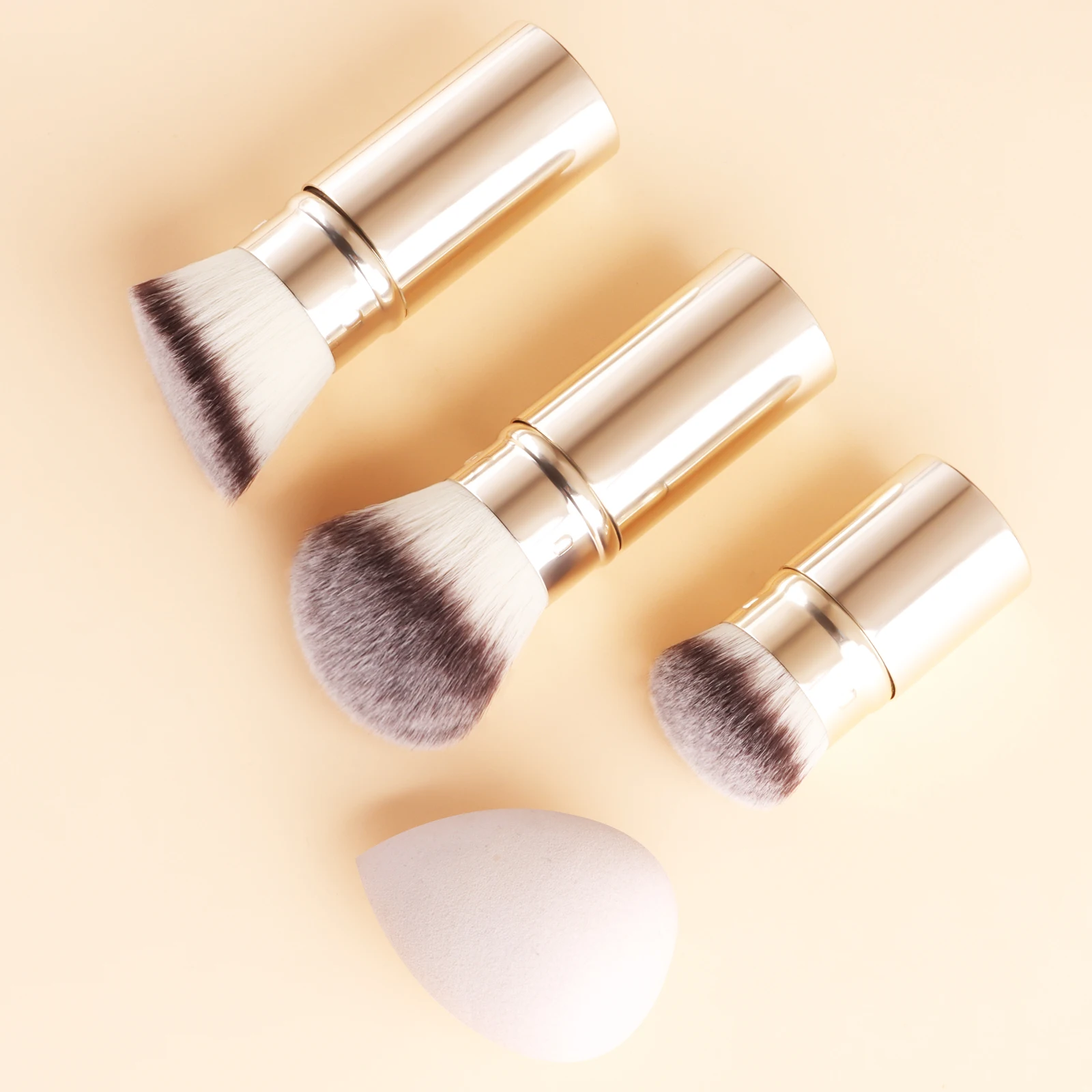 3Pcs Retractable Setting Powder Brush Combo, Metal Handle Portable Blush Brush & Waterdrop Makeup Sponge Multi-shape Makeup Tool