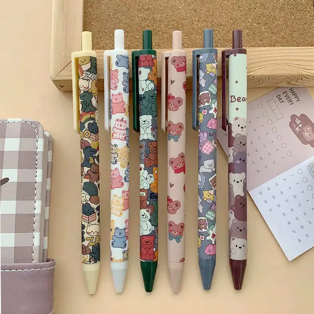 6pcs Cute Bear Print Gel Pens, 0.5mm ST Tip Black Ink, Retractable Pens for Students & Journaling