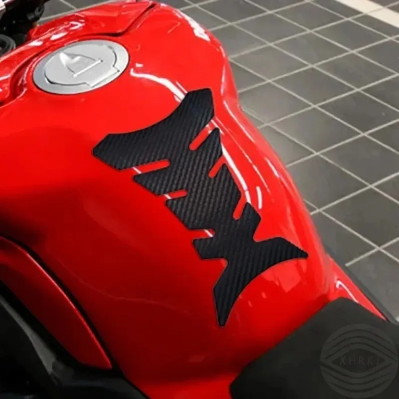

Lyr Motorcycle Carbon Universal Tank Pad Protector 3D Decal Sticker for Yamaha Kawasaki KTM BMW Ducati Suzuki