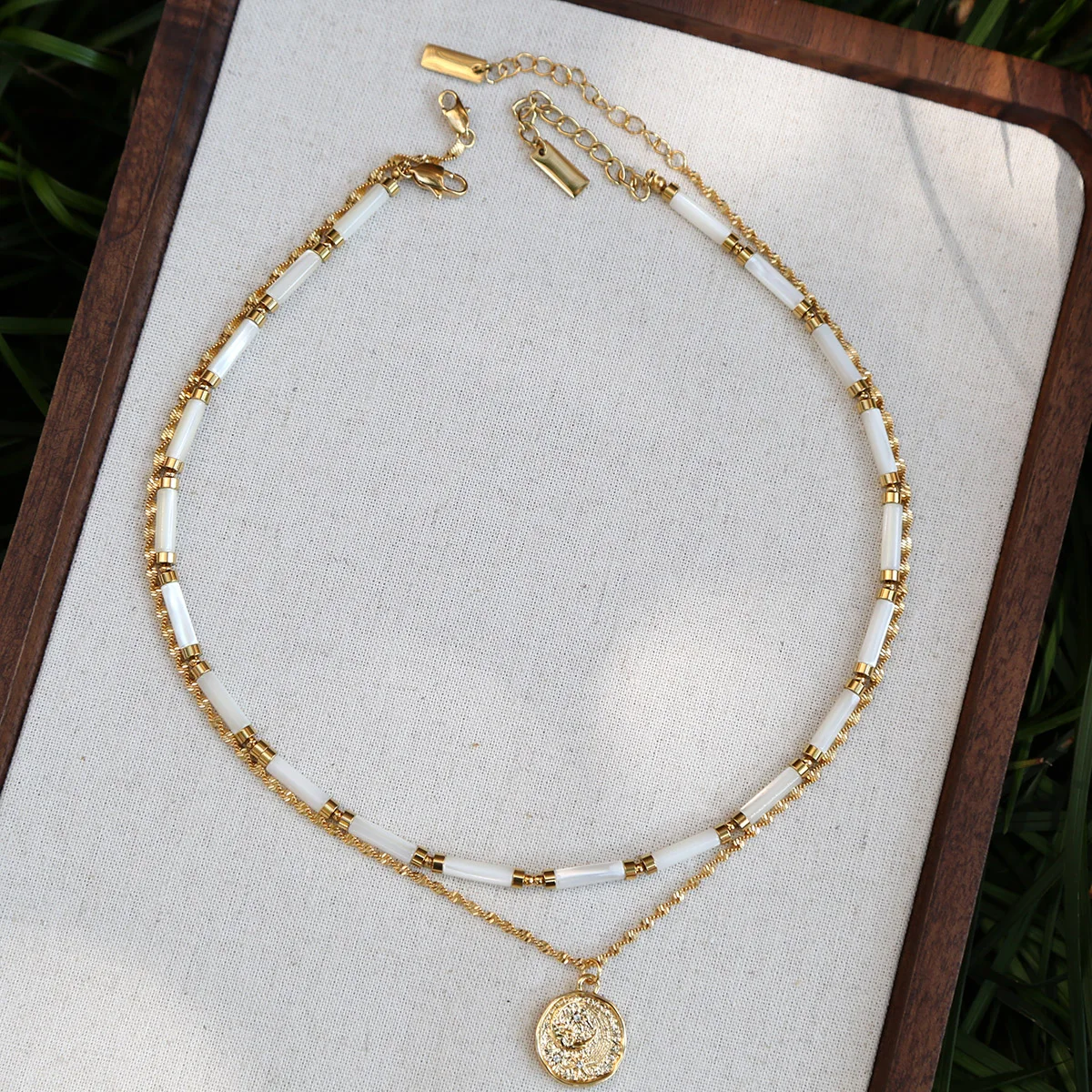 Go to Beach Retro high-quality natural shell Beads Titanium steel accessories Chain necklace collarbone