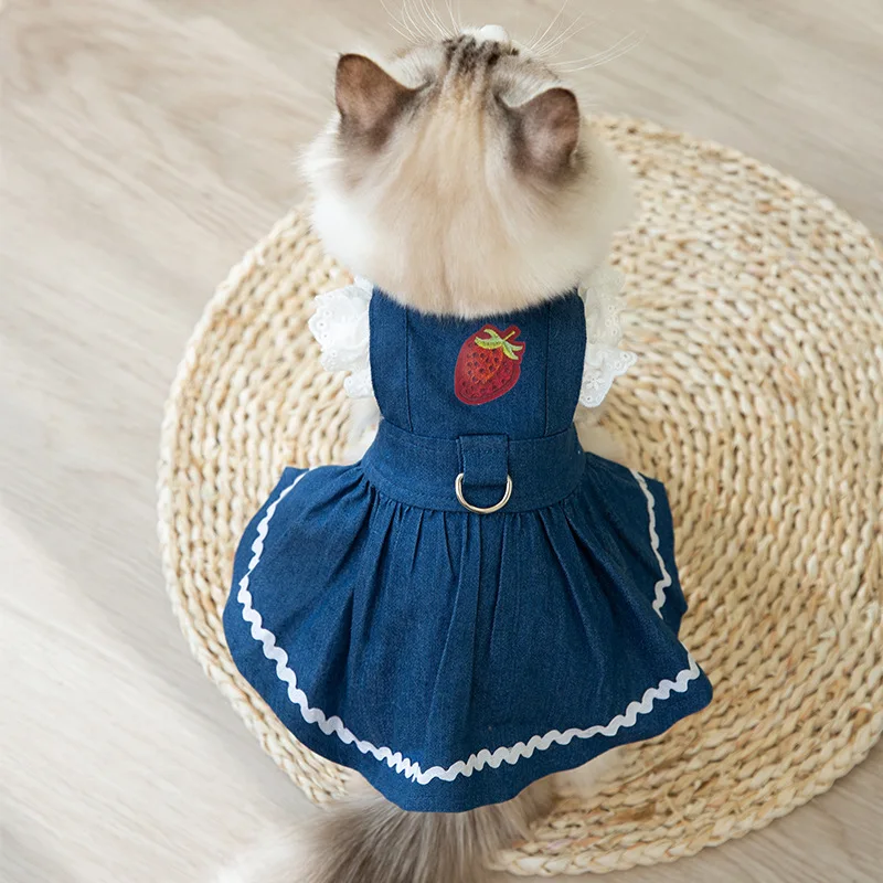 Cat Clothes Cute In Strawberries Tow Rope Two Feet Denim Skirt Puppet Blue Cat Hair Proof Pet Clothes Princess Summer Dress