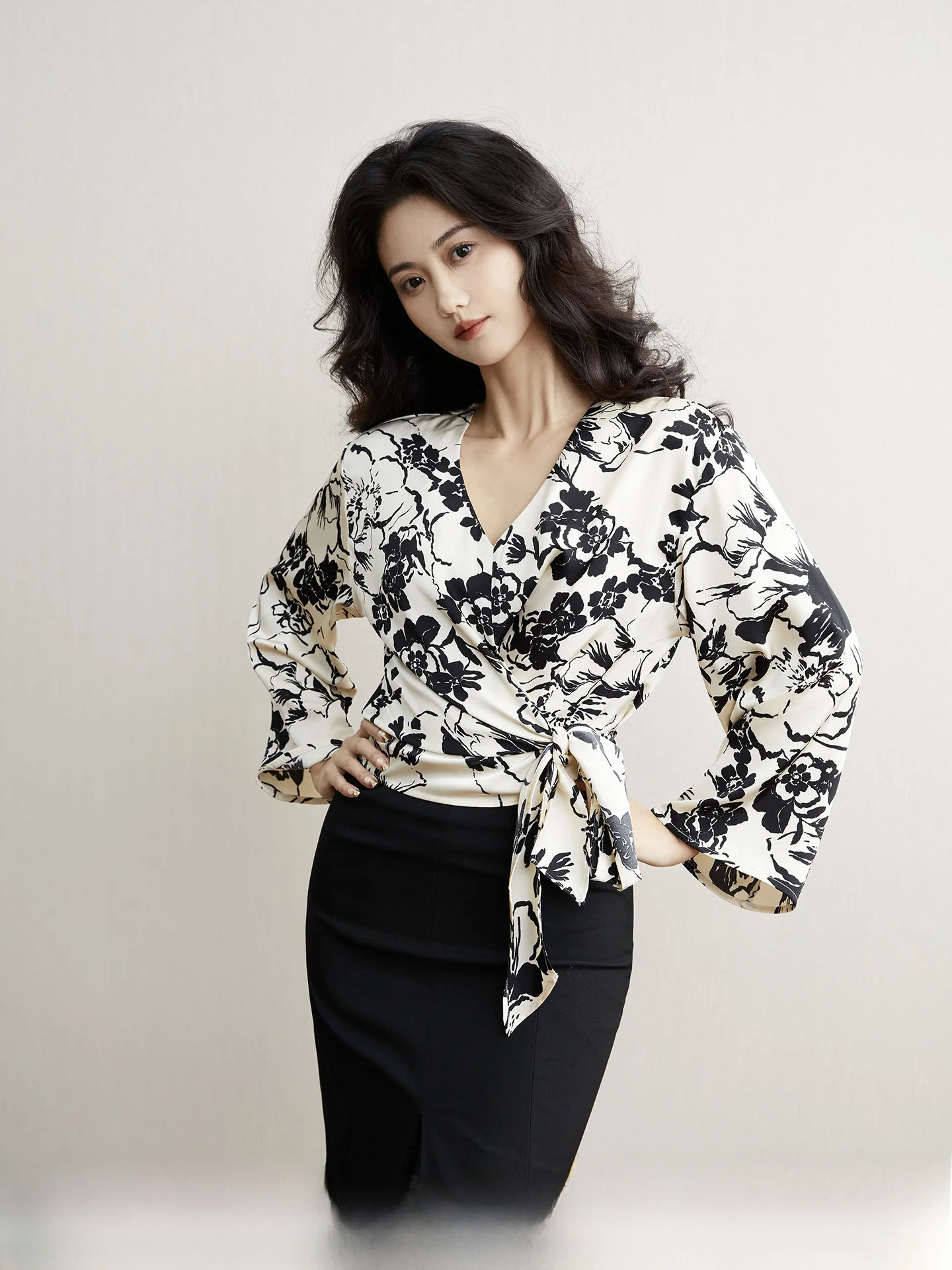 

Женская блузка TAIYANG OFFICE с цветочным принтом и поясом, уникальная элегантная модель с длинным рукавом, завязками спереди, коротким рукавом, весенняя мода