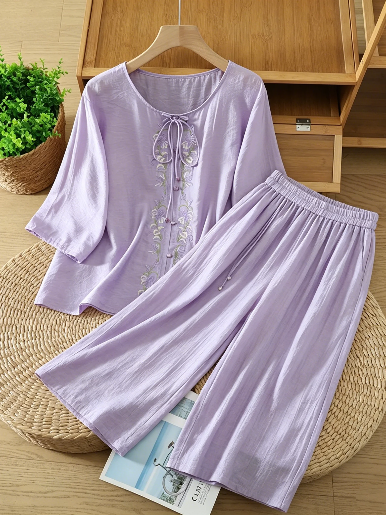 

Elegant Lightweight Linen Silk Set Women Summer Thin round Neck Embroidered Shirt Top Wide Leg Pants Two Piece Set