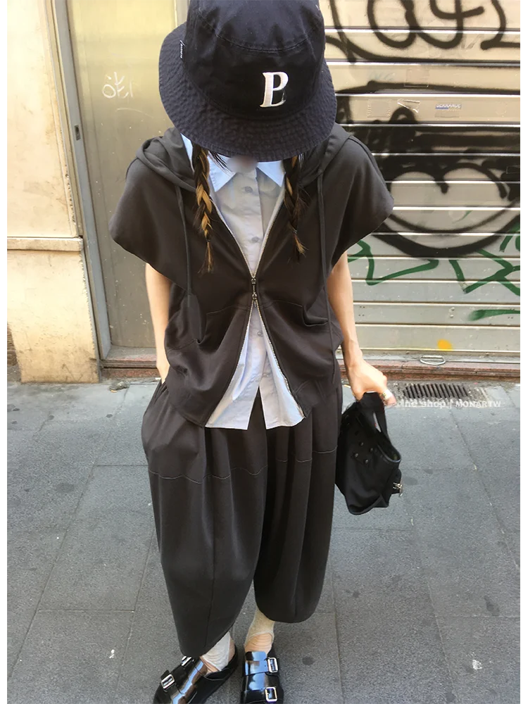 

Женский комплект MONA: свободные брюки со средней посадкой и модный костюм-двойка с длинным рукавом на молнии, лето 2025