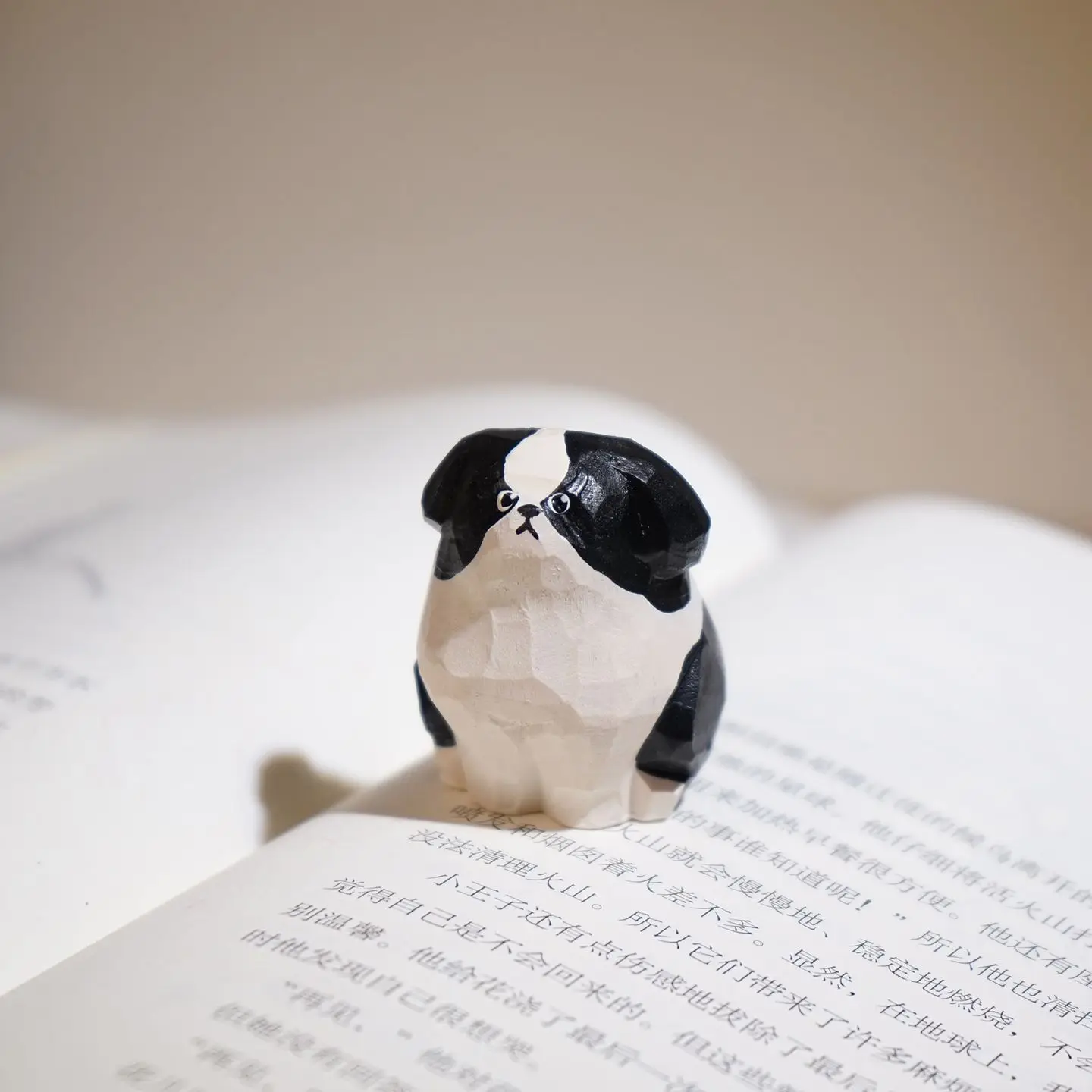 

Border Collie Solid Wood Sculpture，Wooden Art，Writable Desk Artpiece，Car Dashboard Décor，Mirror Ornament，Desk Buddy