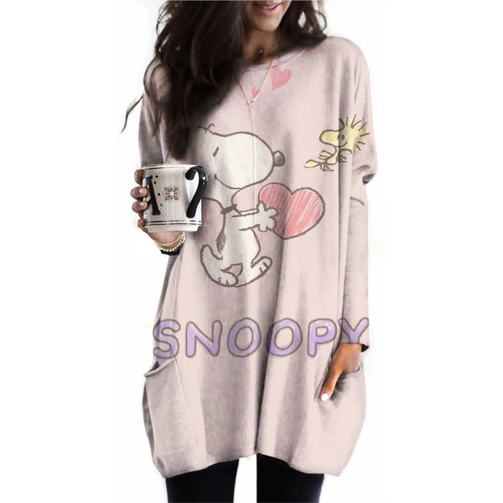 Women\'s autumn round neck Snoopy print slim fit long sleeved pocket casual T-shirt women\'s street fashion outfit 2024 trend