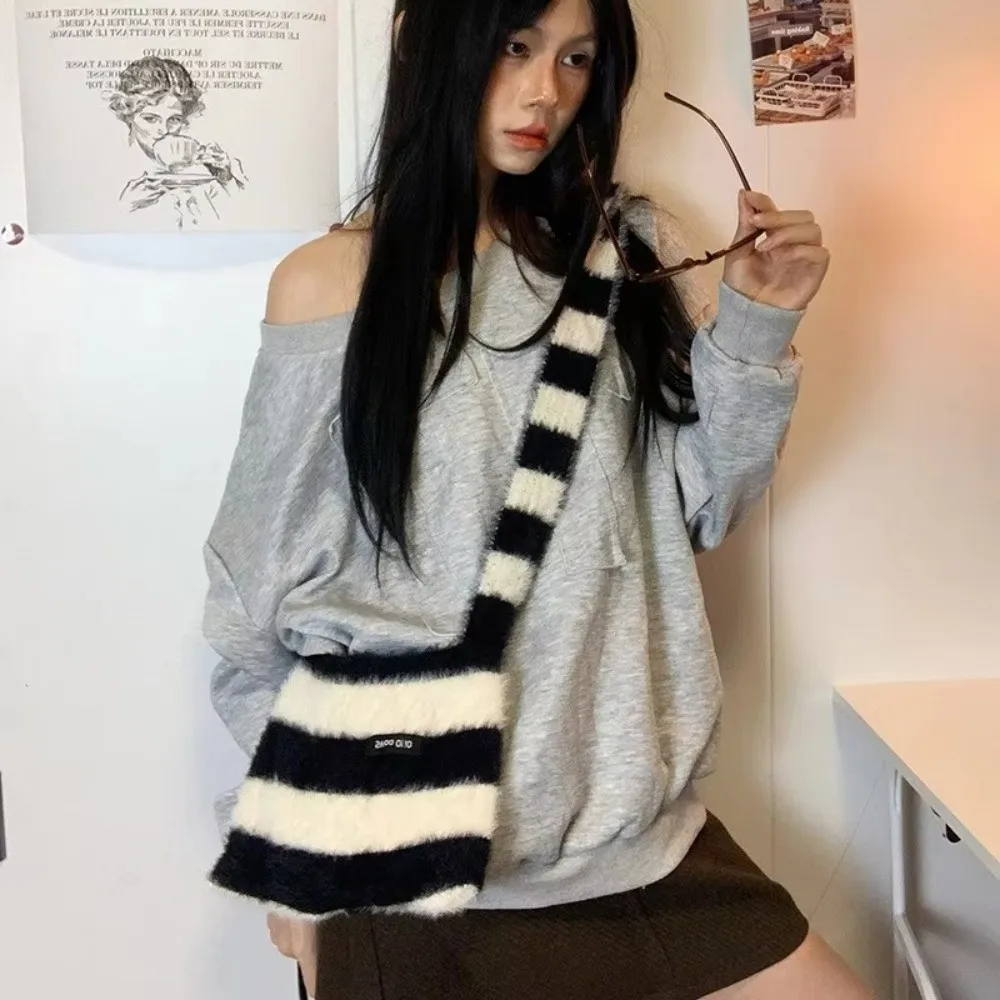 Millennium Style Black White Striped Knitted Hat Gradient Soft Star Pattern Hat Winter Warm Narrow Scarf for Girls