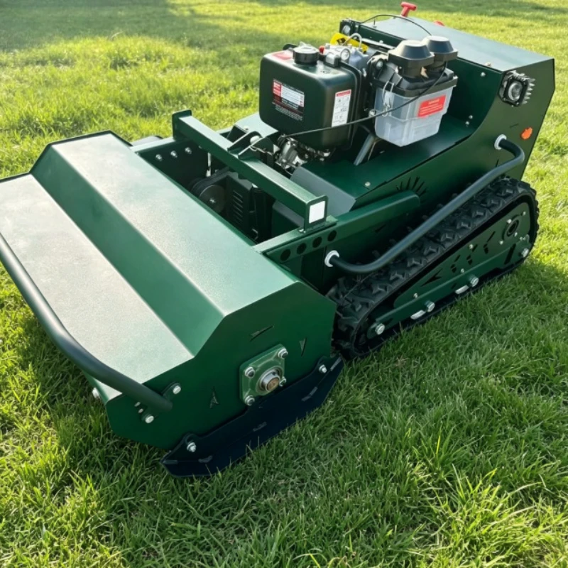 Remote Tracked Lawn Mower Four-stroke Grass Cutter 50 Degree Slope For Orchard Farm Solar Power Station Weeding