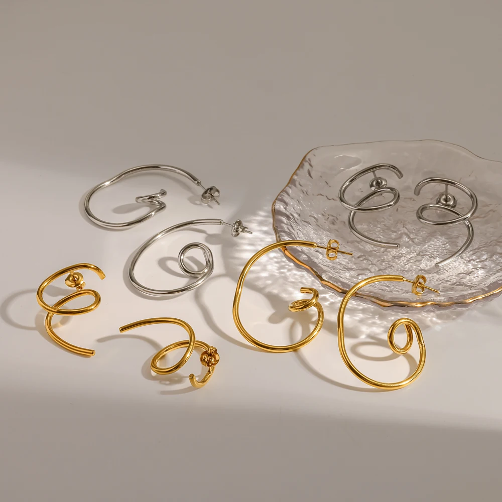 Modische 18K vergoldete Edelstahl-Ohrringe mit geometrischem Hohl-Design für Damen, gedrehte Linien, Statement-Party-Schmuck, wasserdicht – Detail 2