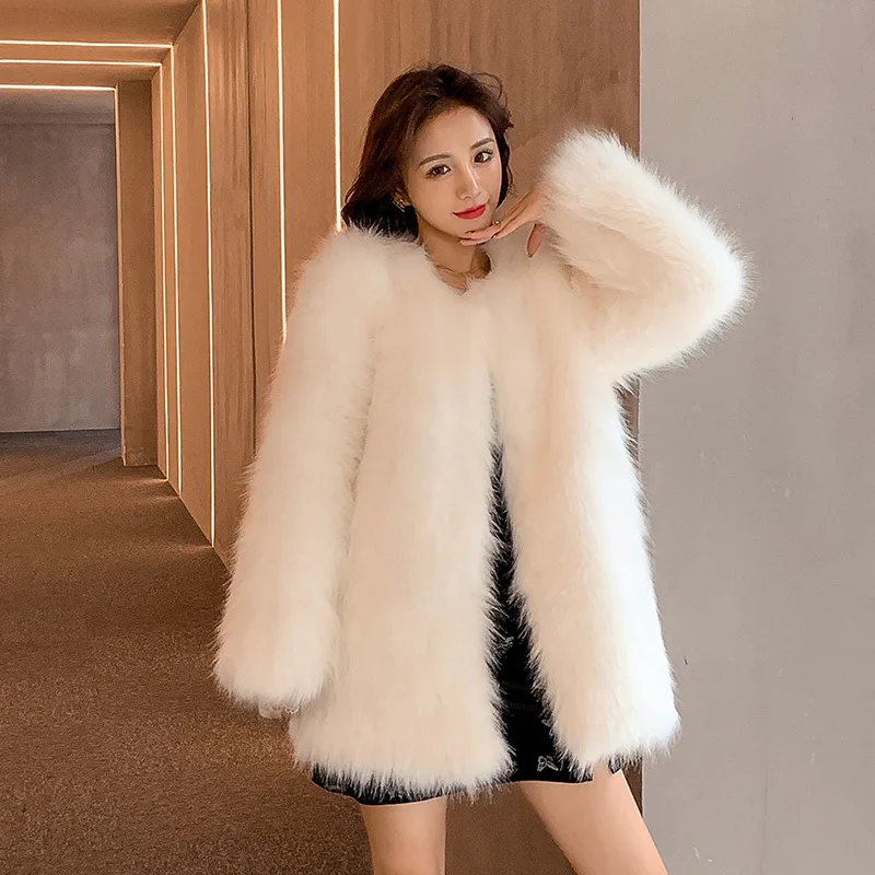 Winter Faux Fur Coat Women Luxury Short Fluffy Coats Thickened Warm Teddy Fuzzy Jackets Fashion Faux Fox Fur Overcoat Pink Fur