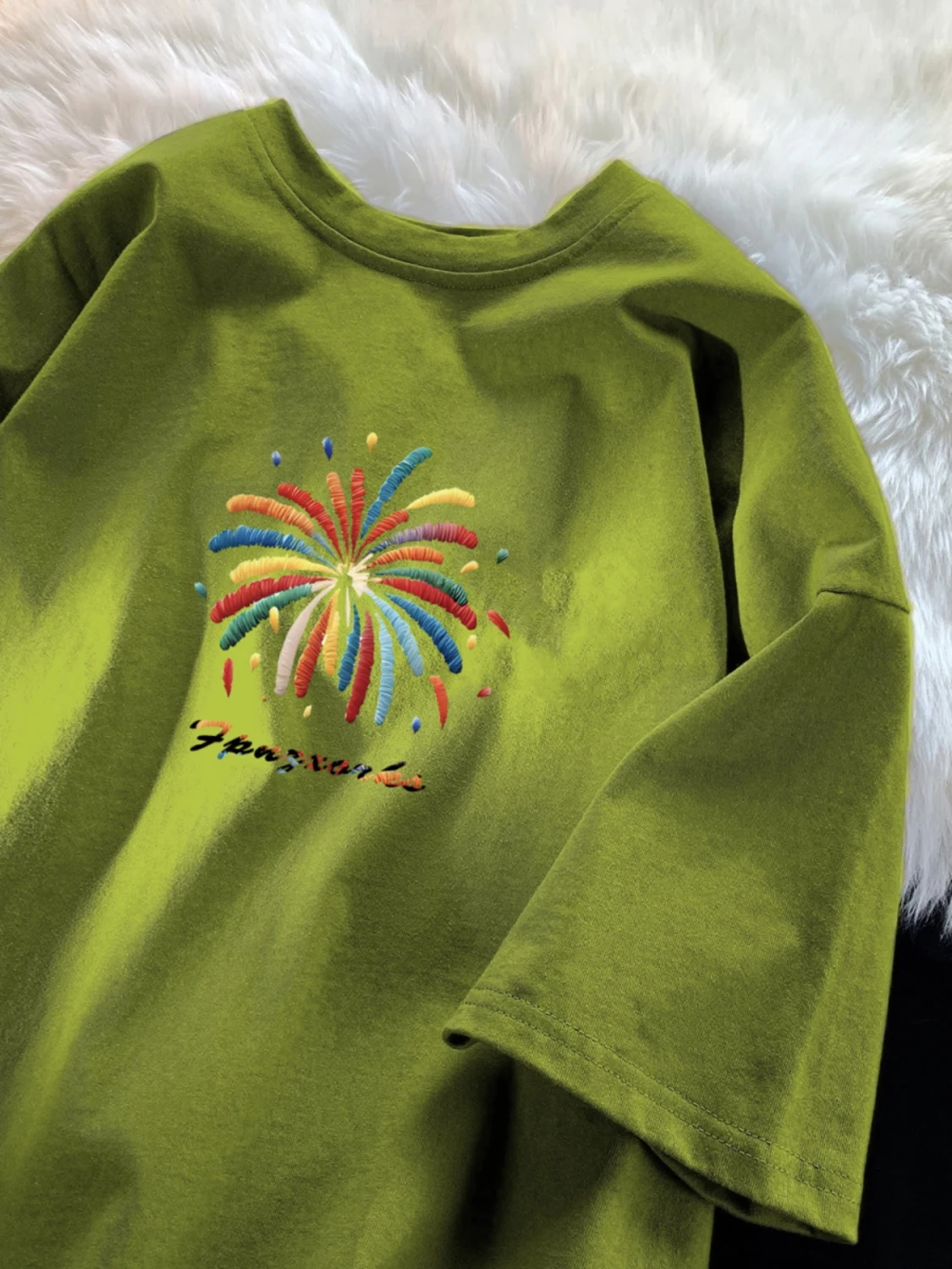 

Футболка из чистого хлопка, летняя, модная, с принтом, с рисунком фейерверка, повседневная, свободного кроя, с коротким рукавом, с круглым вырезом.