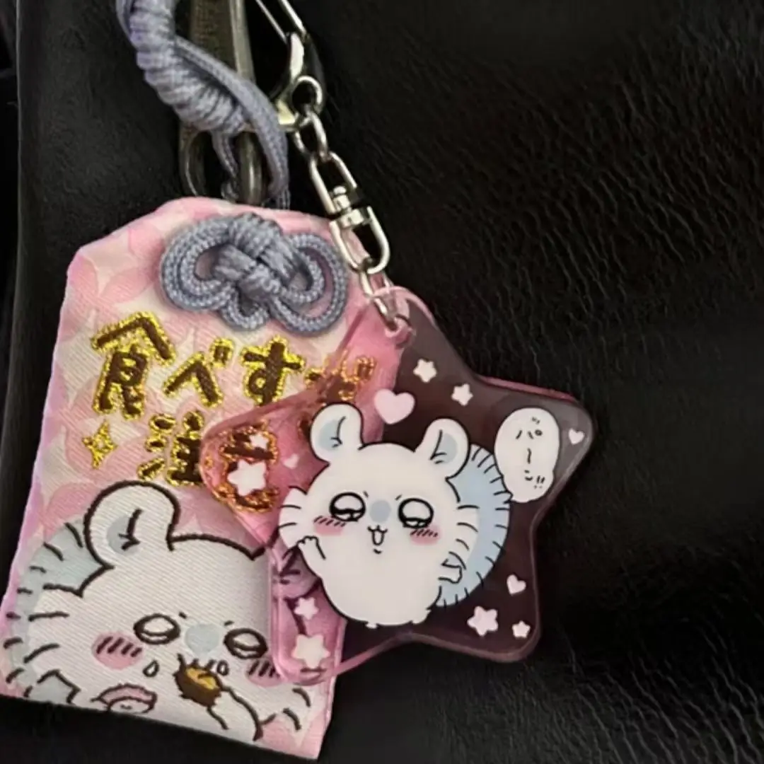 لطيف تشيكاوا سلسلة مفاتيح مصنوعة من الأكريليك حقيبة مدرسية قلادة الديكور شخصية أنيمي مومونغا
