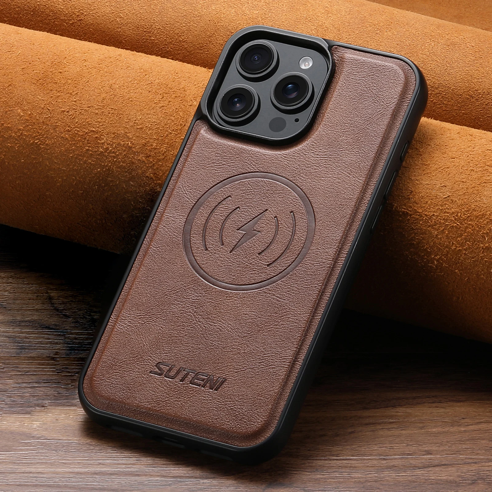SUTENI Mattierte Kunstleder-Handyhülle mit Magnet und kabelloser Ladefunktion für iPhone 18 Pro Max 17 Air 16 Plus 15 14 Pro 13 12