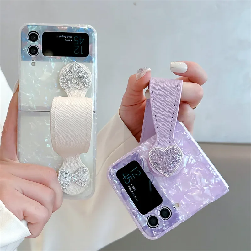เคสโทรศัพท์กรอบสายคล้องหัวใจสำหรับ Samsung Galaxy Z flip 6 5 4 3ฝาหลังป้องกันสำหรับ ZFlip4 ZFlip5 ZFlip6เคส